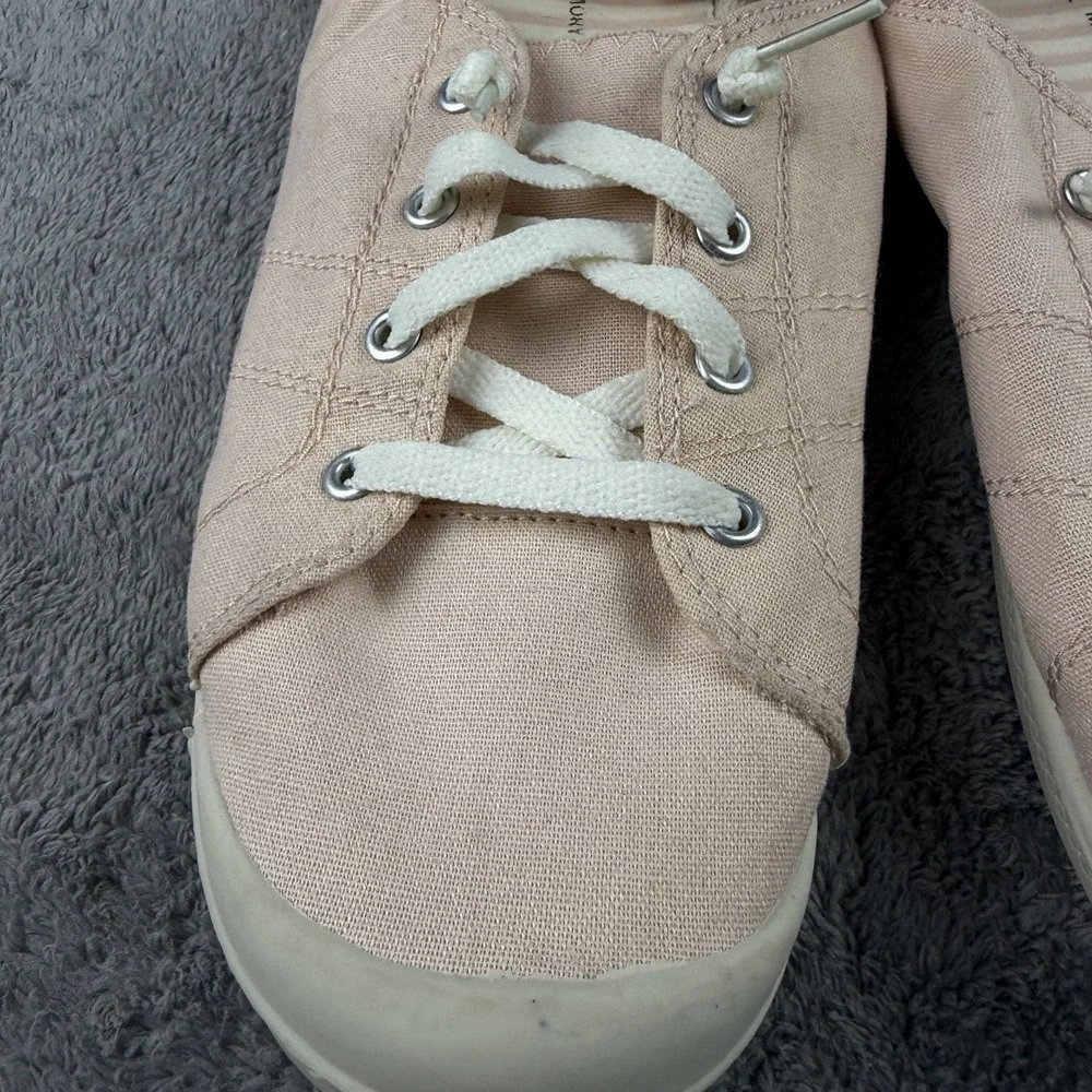 Time and Tru Light Memory Foam Shoes Womens 10 Pink‎